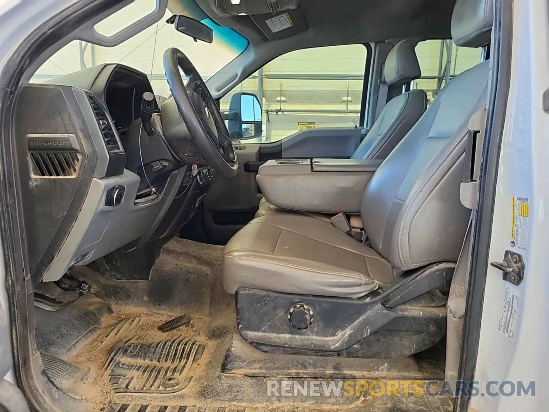 29 fotografías del automóvil dañado 1FT7X2B66KEF57461 FORD F250 2019