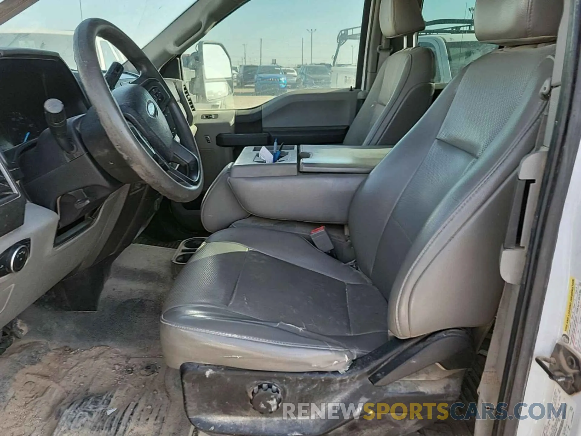 10 fotografías del automóvil dañado 1FT7X2B67KED41490 FORD F250 2019