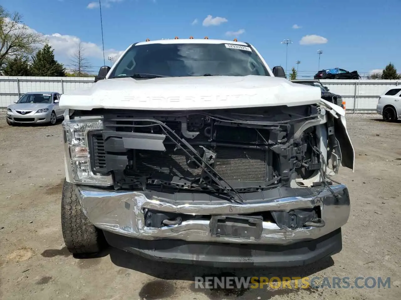 5 fotografías del automóvil dañado 1FT7X2BT5KEG19454 FORD F250 2019