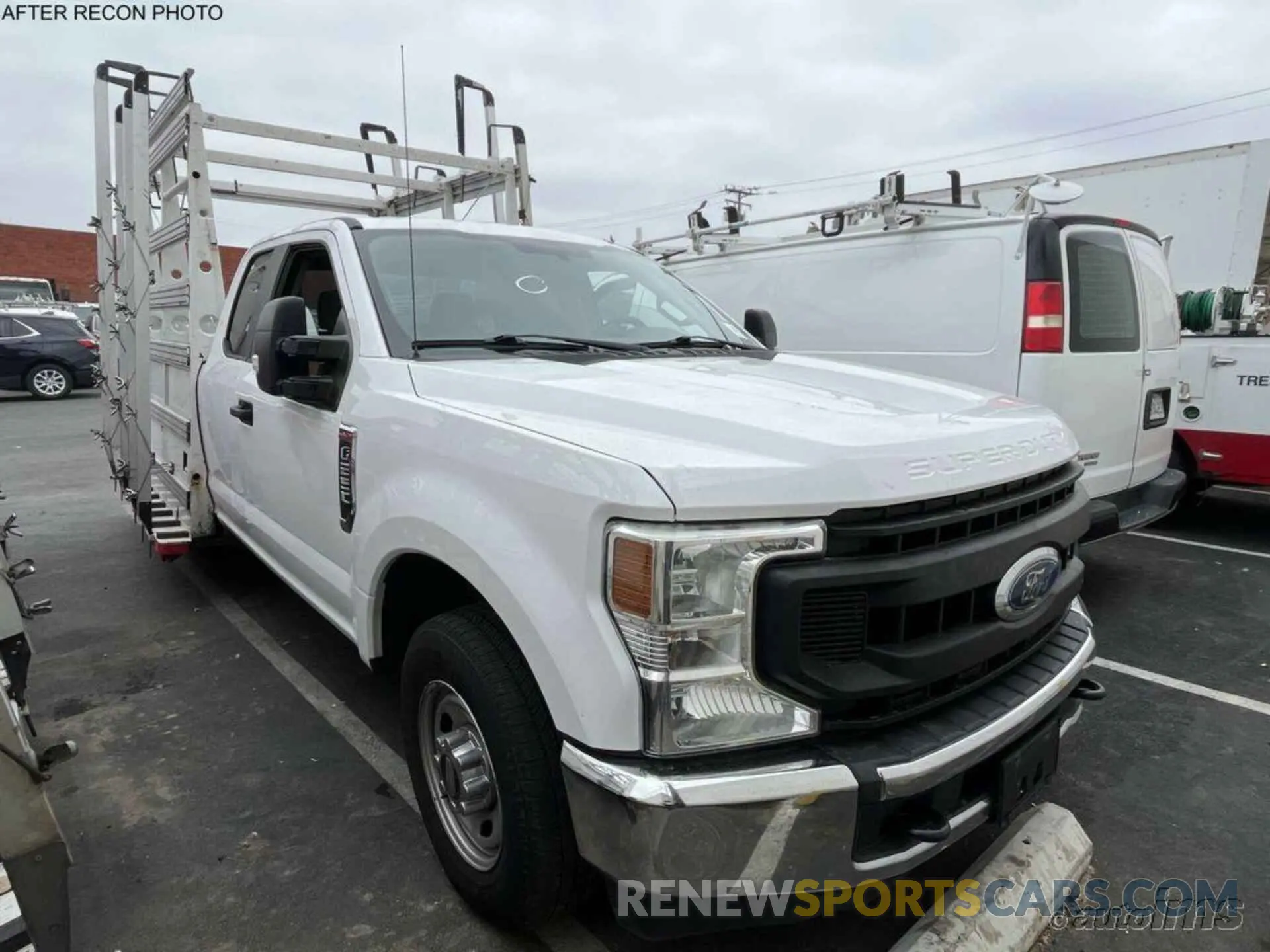 8 fotografías del automóvil dañado 1FT7X2A61LEC53733 FORD F250 2020