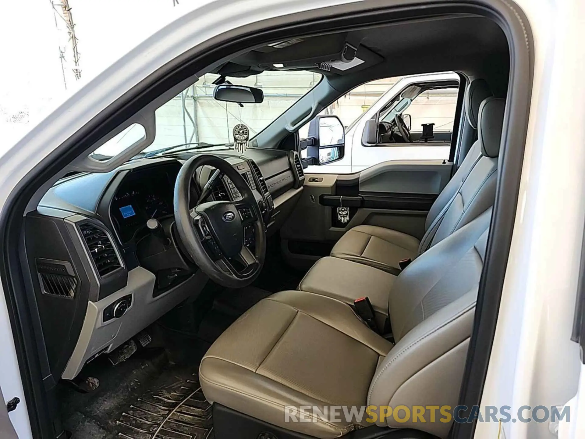 25 fotografías del automóvil dañado 1FT7W2B65MED48458 FORD F250 2021