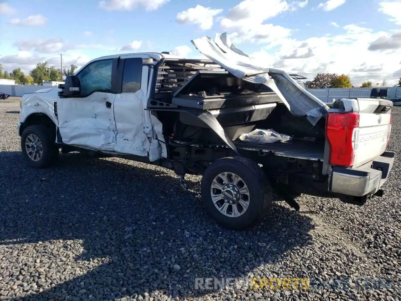 2 fotografías del automóvil dañado 1FT7X2B63NEG34856 FORD F250 2022