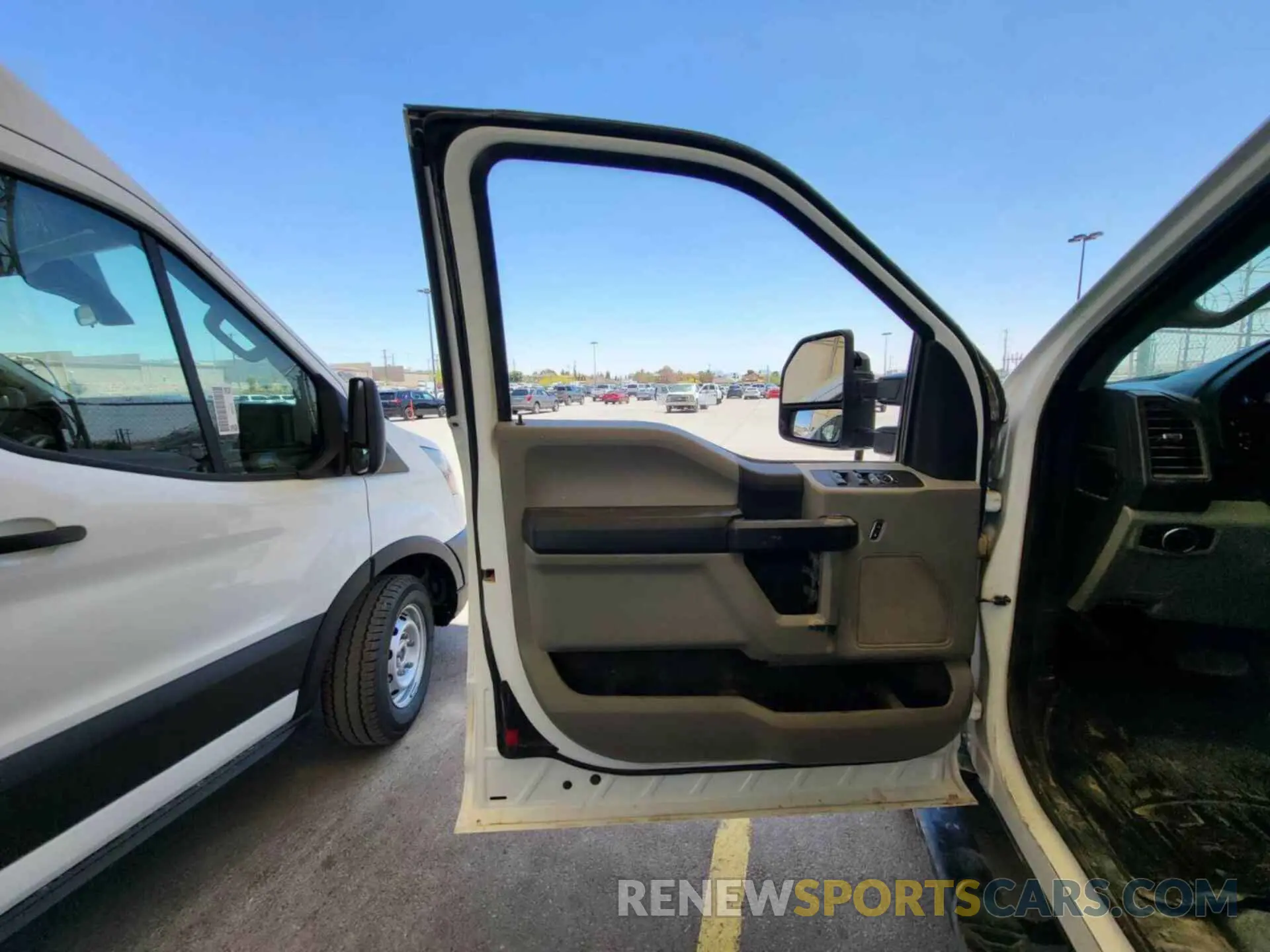 10 fotografías del automóvil dañado 1FT7X2B69NEE58170 FORD F250 2022