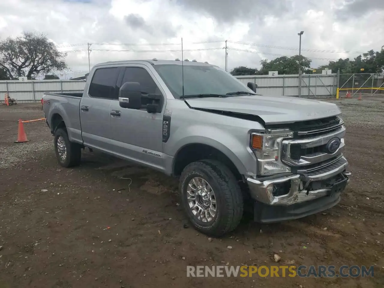 4 fotografías del automóvil dañado 1FT8W2BT0NEE39357 FORD F250 2022