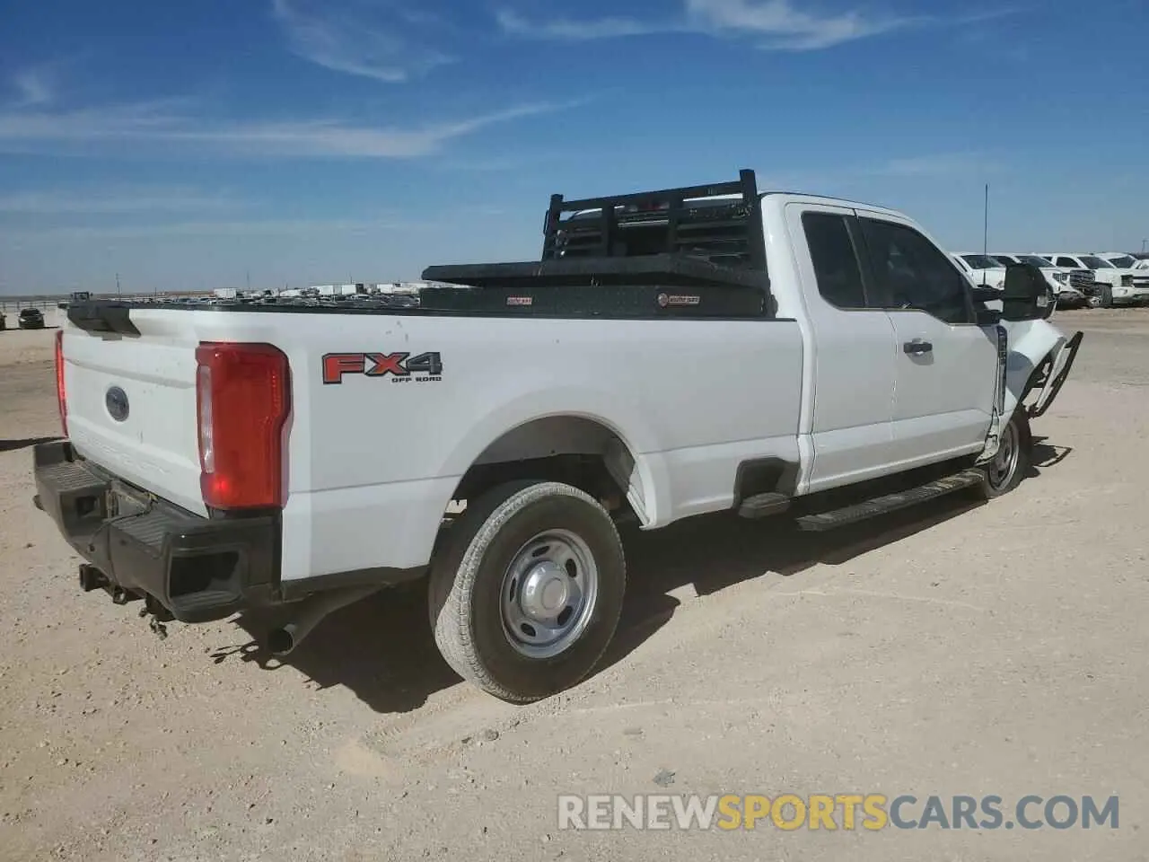 3 fotografías del automóvil dañado 1FT7X2BA9PED99760 FORD F250 2023