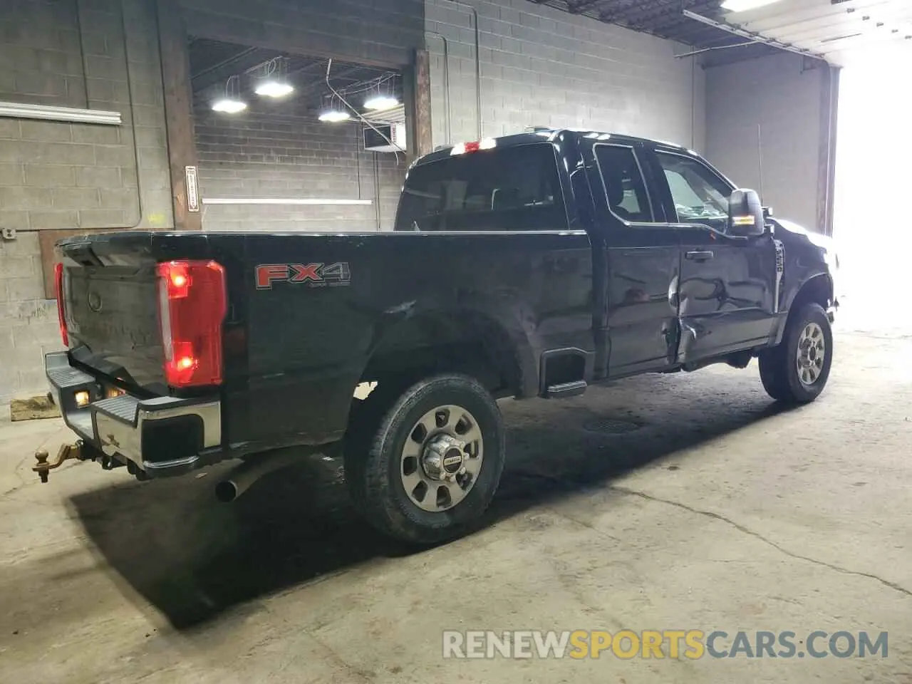 3 fotografías del automóvil dañado 1FT7X2BN4PEC41054 FORD F250 2023