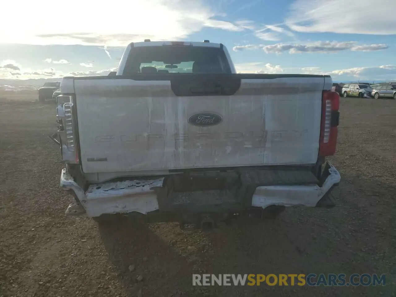 6 fotografías del automóvil dañado 1FT8W2BNXPED38850 FORD F250 2023