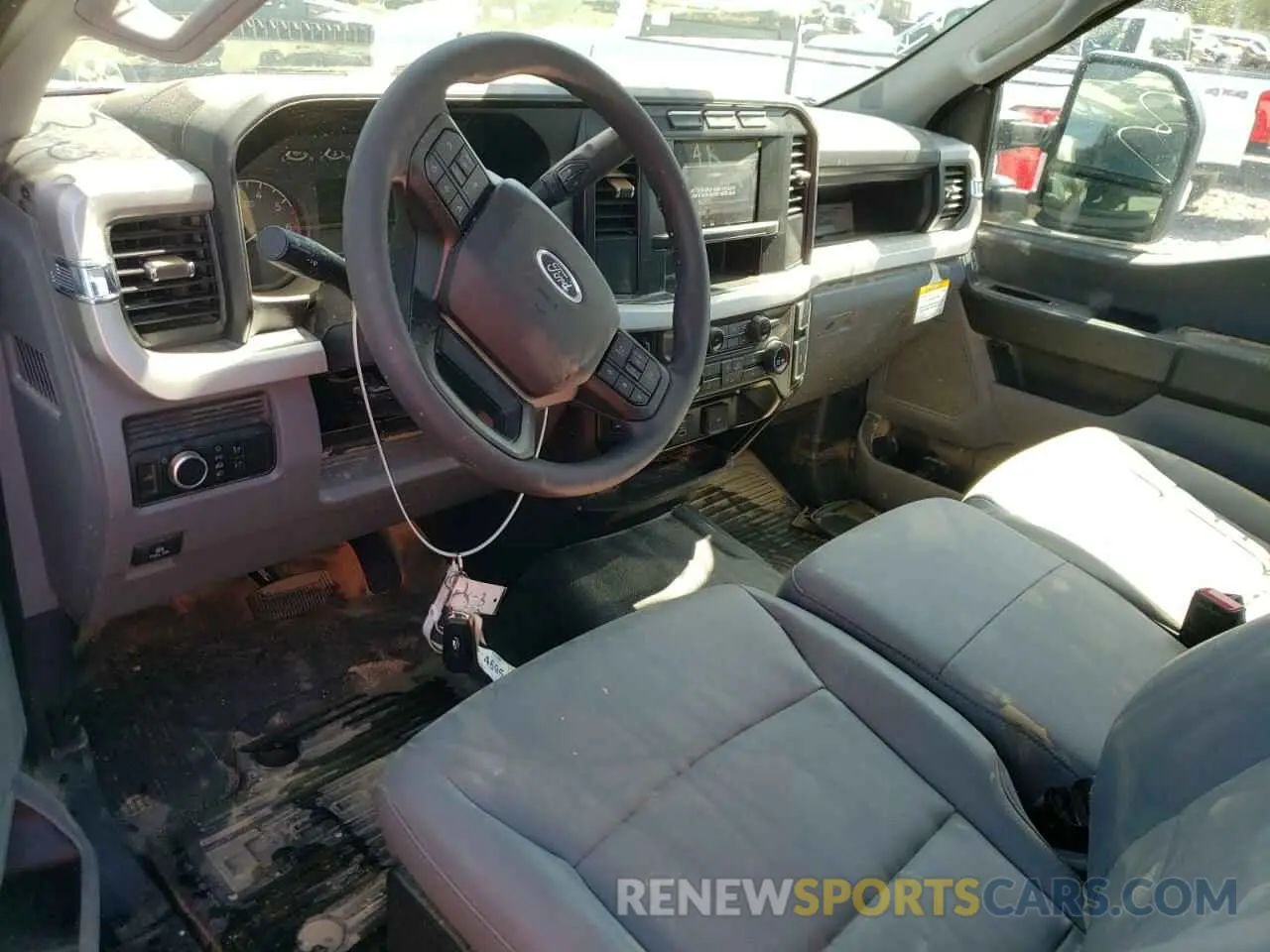 8 fotografías del automóvil dañado 1FTBF2BA0PED83301 FORD F250 2023