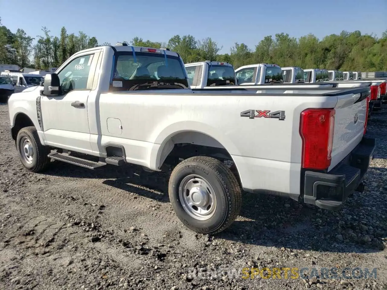 2 fotografías del automóvil dañado 1FTBF2BA4PED76965 FORD F250 2023