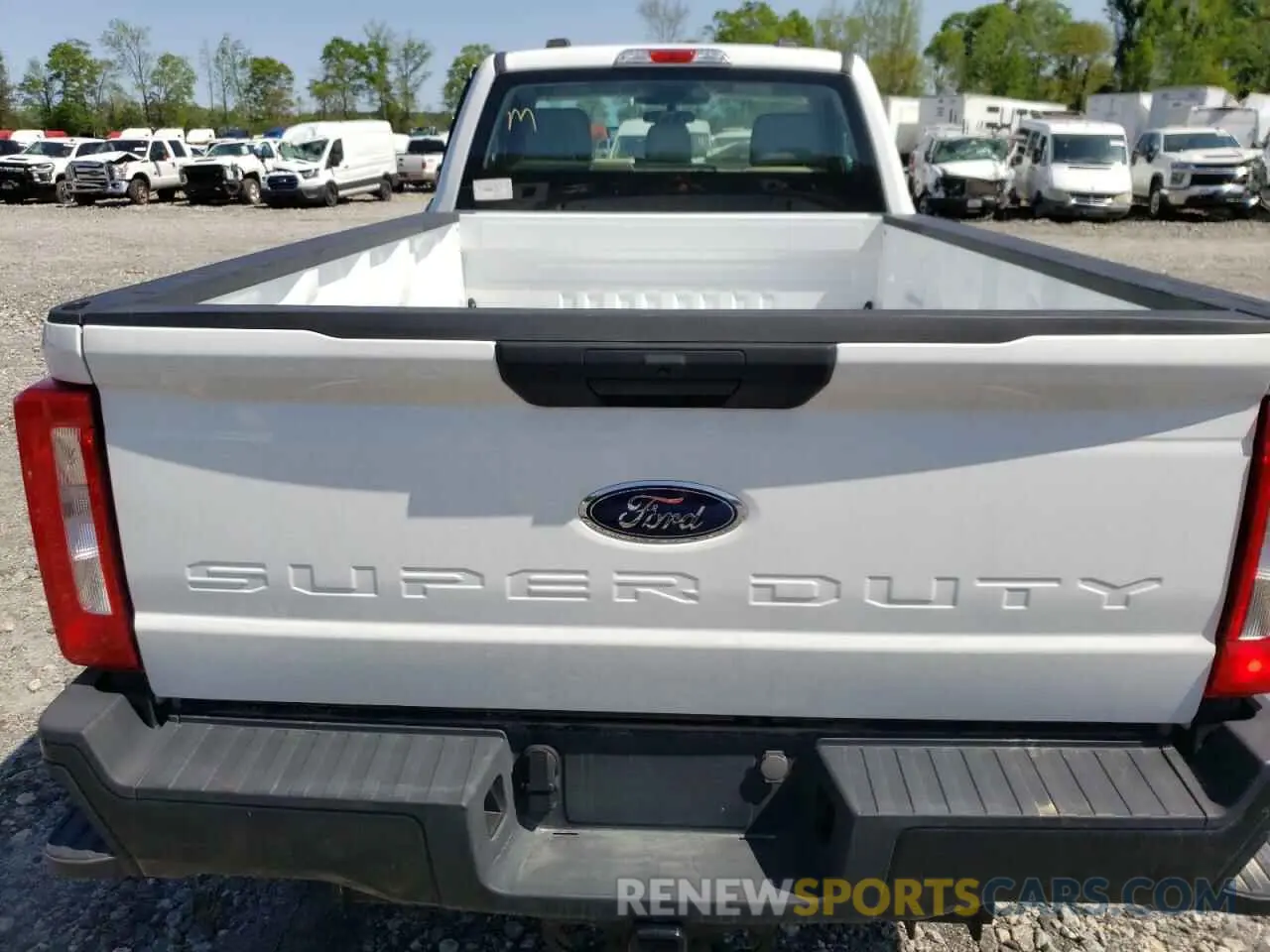 10 fotografías del automóvil dañado 1FTBF2BA7PED80895 FORD F250 2023