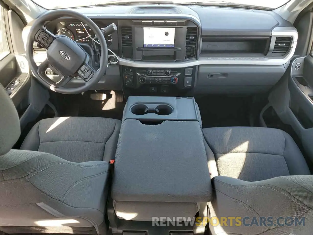 8 fotografías del automóvil dañado 1FT8W2BA1RED59229 FORD F250 2024