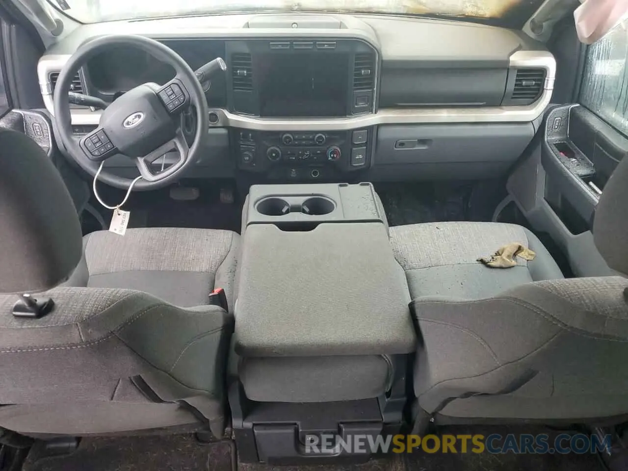 8 fotografías del automóvil dañado 1FT8W2BN7RED03671 FORD F250 2024
