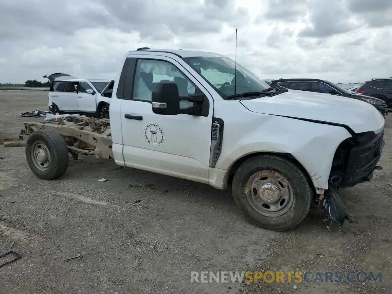 4 fotografías del automóvil dañado 1FTBF2AA7RED10575 FORD F250 2024