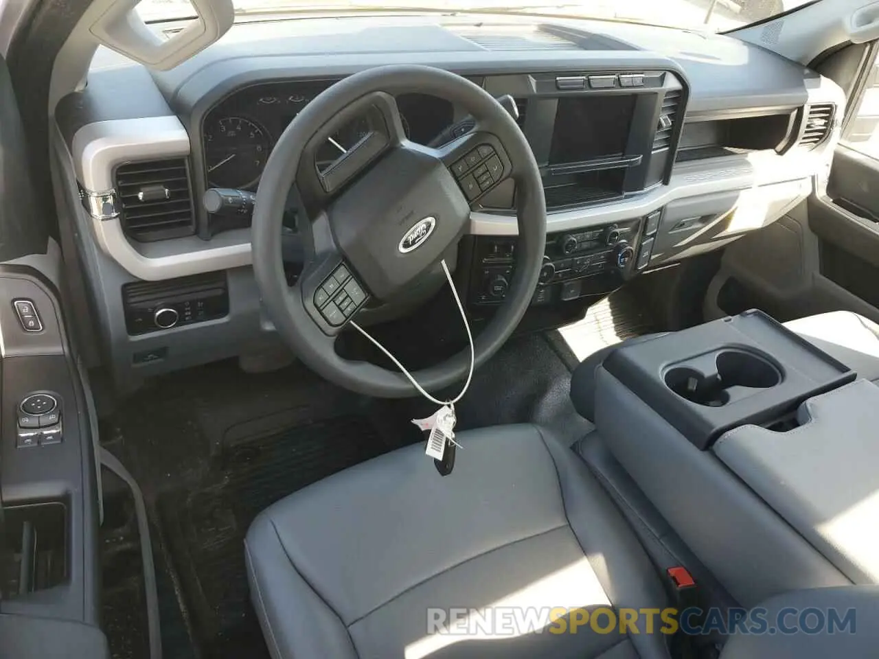 8 fotografías del automóvil dañado 1FTBF2BA1REC20837 FORD F250 2024