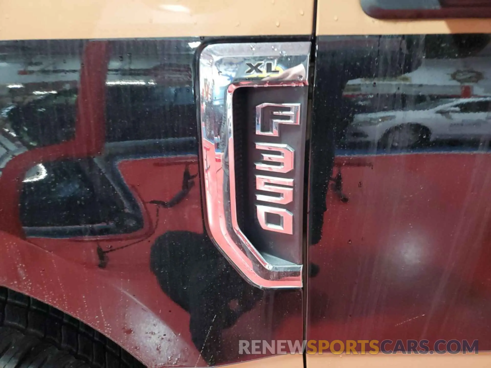 4 fotografías del automóvil dañado 1FD8X3E69KEF05601 FORD F350 2019