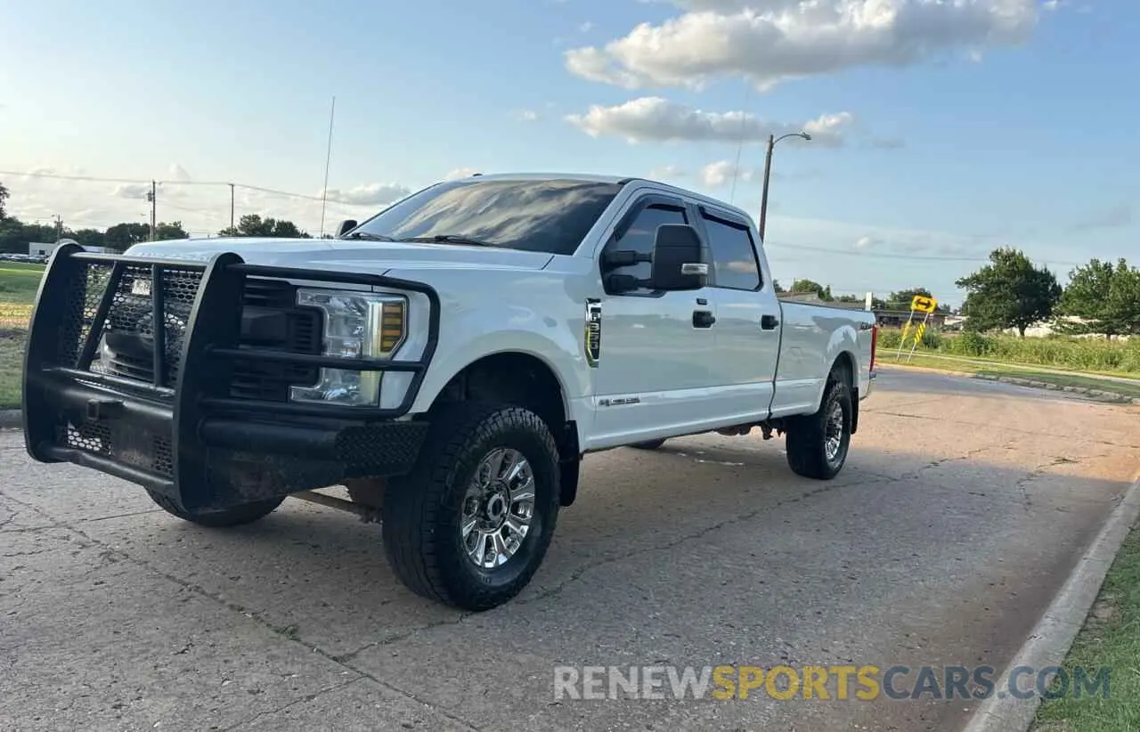 2 fotografías del automóvil dañado 1FT7W3BT4KED39128 FORD F350 2019