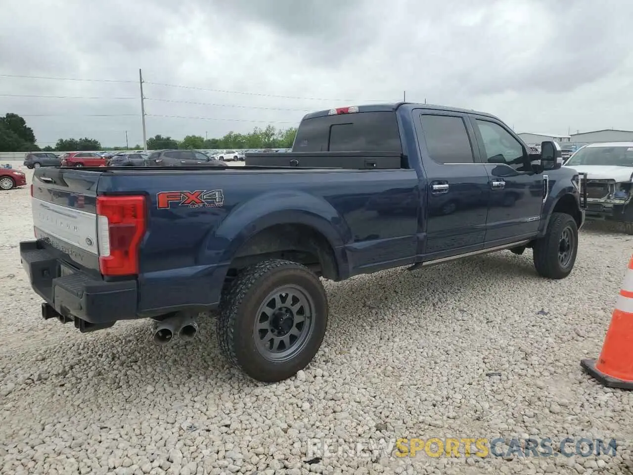 3 fotografías del automóvil dañado 1FT8W3BT0KEE81870 FORD F350 2019