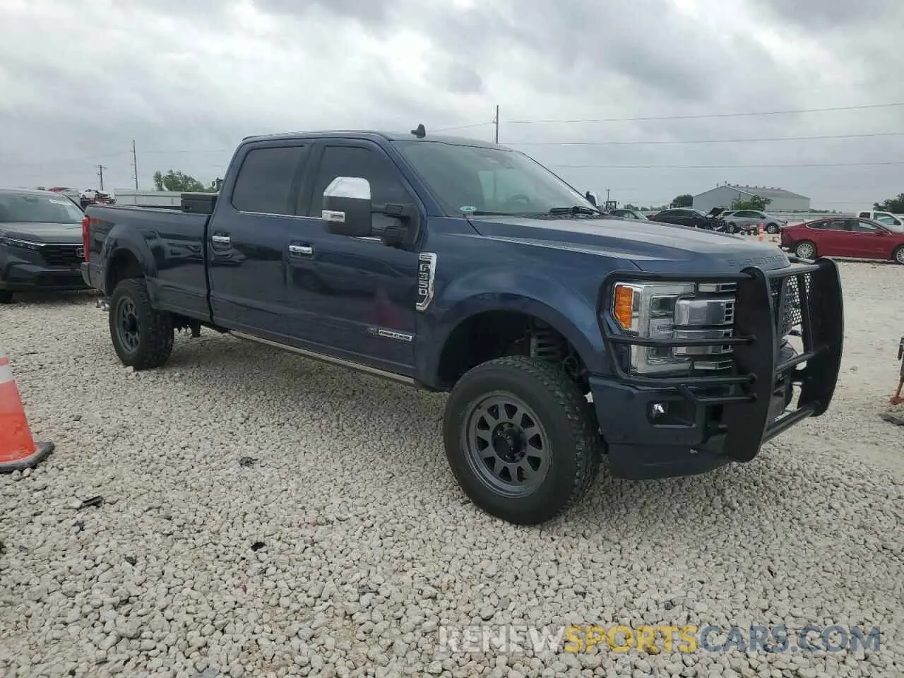 4 fotografías del automóvil dañado 1FT8W3BT0KEE81870 FORD F350 2019