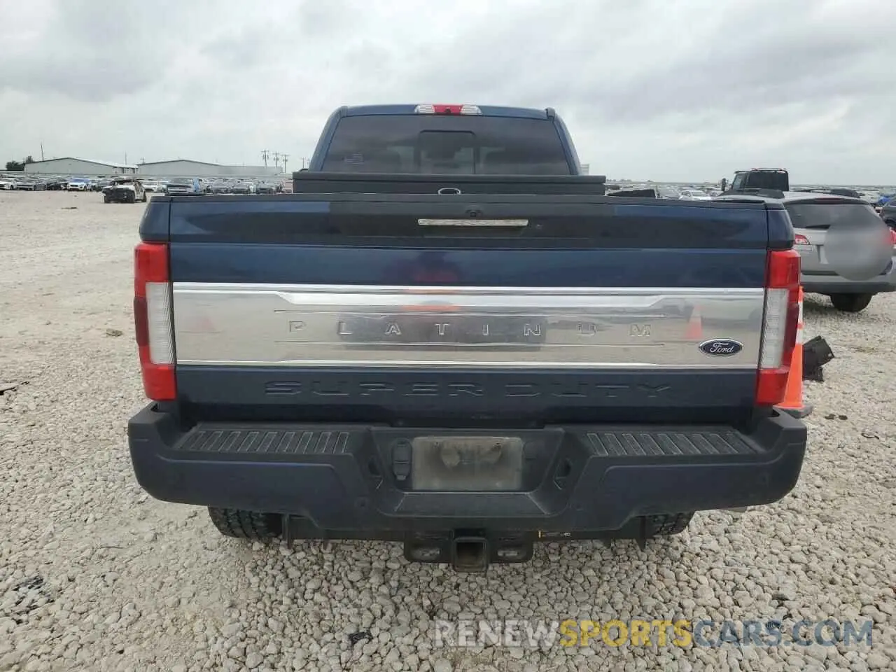 6 fotografías del automóvil dañado 1FT8W3BT0KEE81870 FORD F350 2019