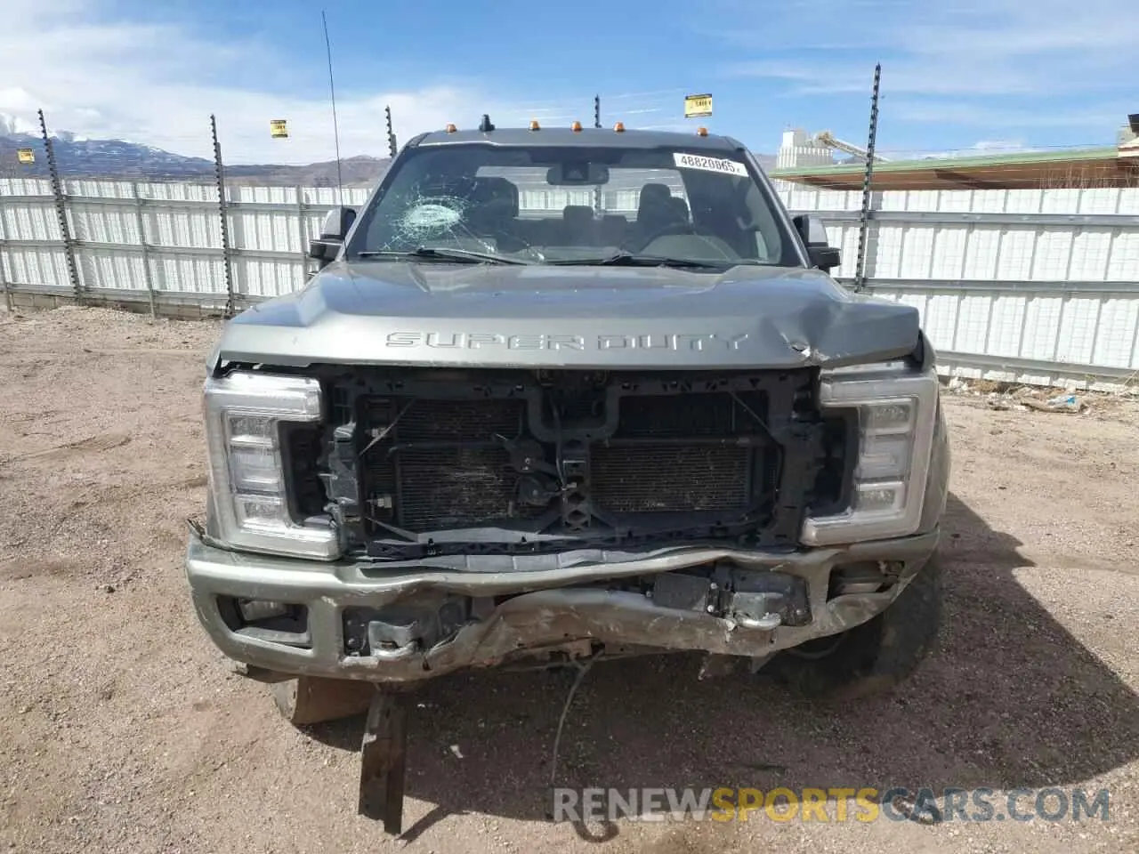 5 fotografías del automóvil dañado 1FT8W3BT0KEE83554 FORD F350 2019