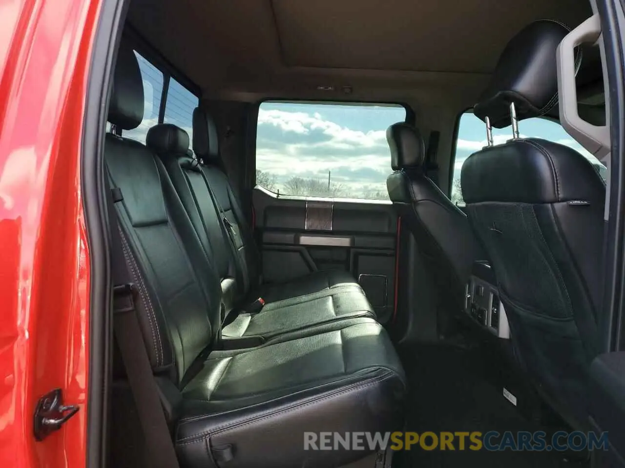 10 fotografías del automóvil dañado 1FT8W3BT6KEF10112 FORD F350 2019
