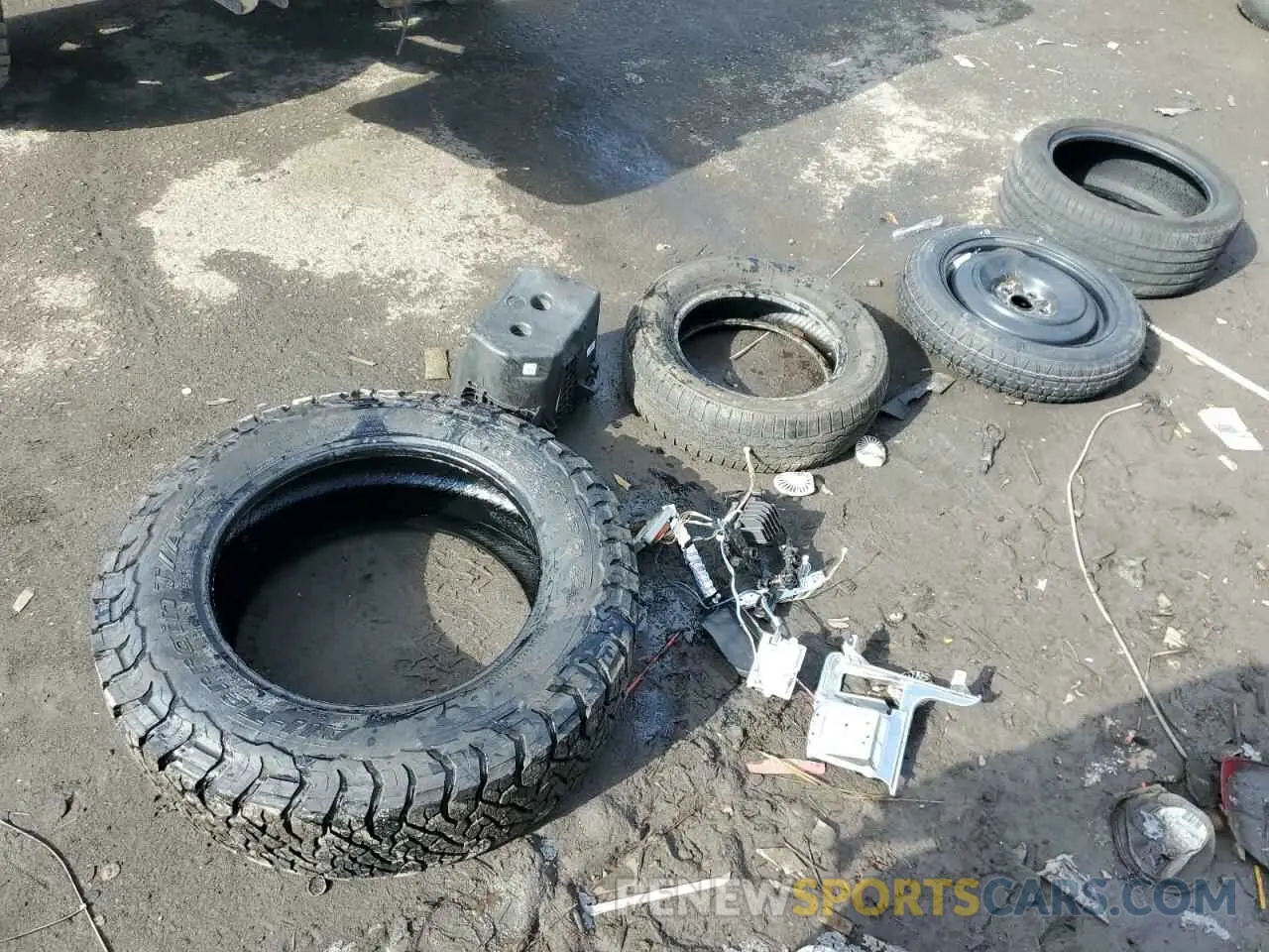 12 fotografías del automóvil dañado 1FT8W3BT6KEF10112 FORD F350 2019