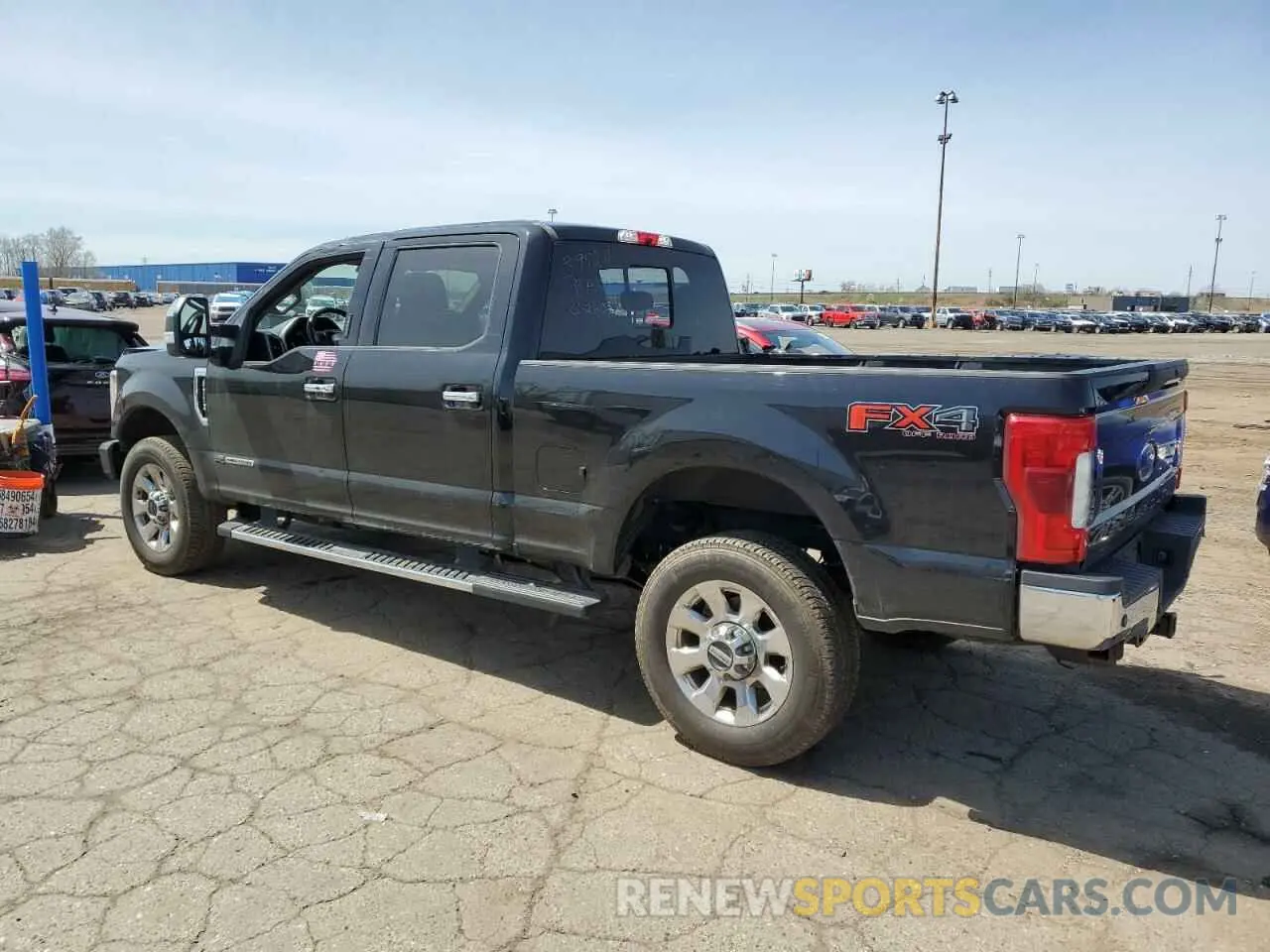 2 fotografías del automóvil dañado 1FT8W3BT7KEE39924 FORD F350 2019