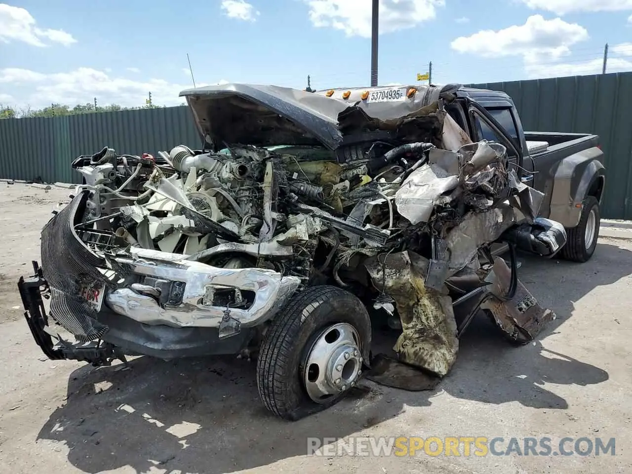 2 fotografías del automóvil dañado 1FT8W3DT4KED23335 FORD F350 2019