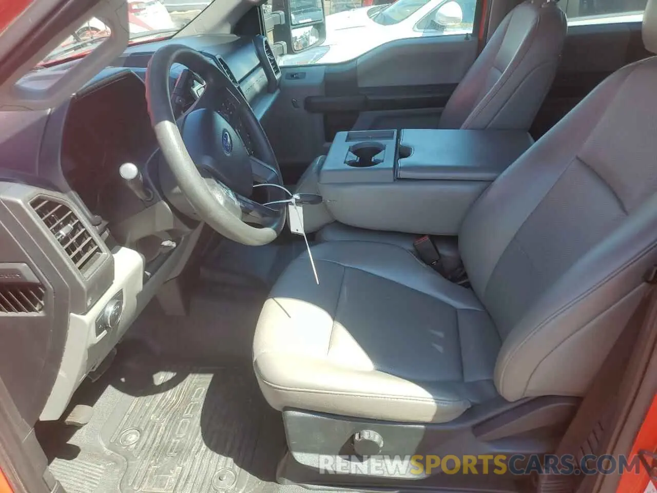 7 fotografías del automóvil dañado 1FD8W3FT2LEE49333 FORD F350 2020