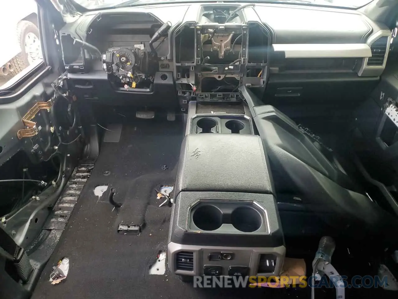 8 fotografías del automóvil dañado 1FT8W3BT0LEC29506 FORD F350 2020