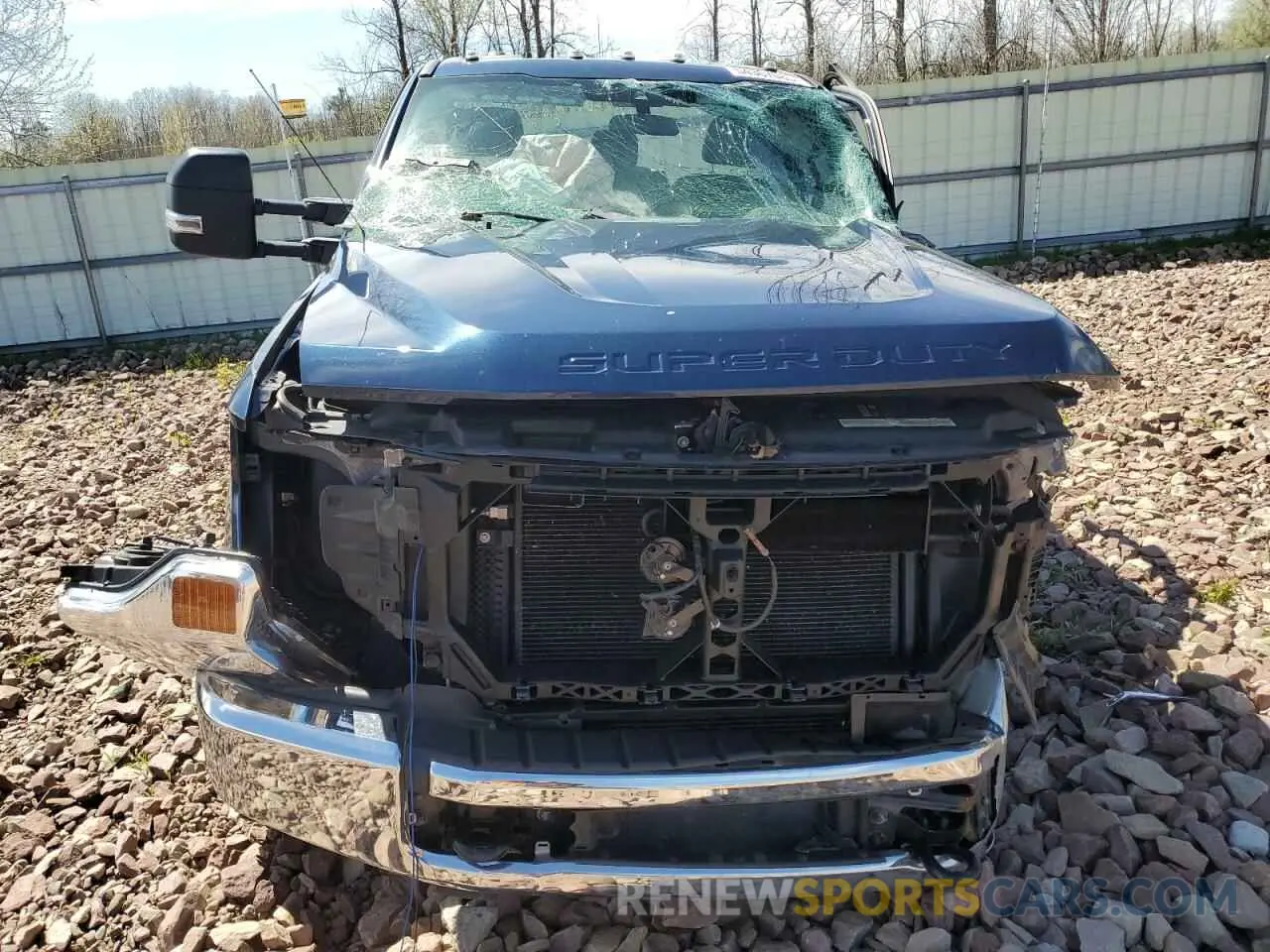 5 fotografías del automóvil dañado 1FTRF3B66LEC96884 FORD F350 2020