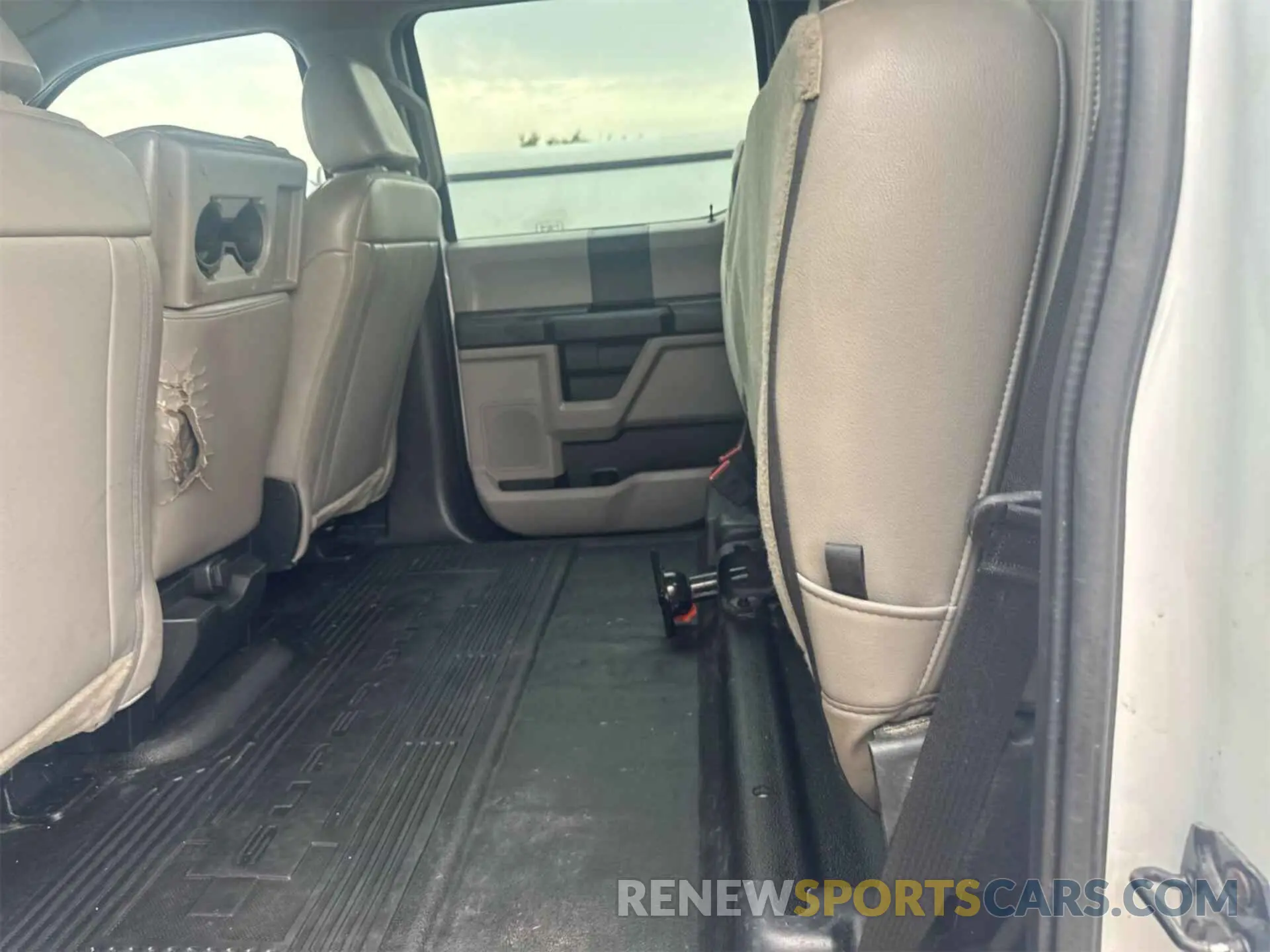 16 fotografías del automóvil dañado 1FT7W3B61MED55073 FORD F350 2021