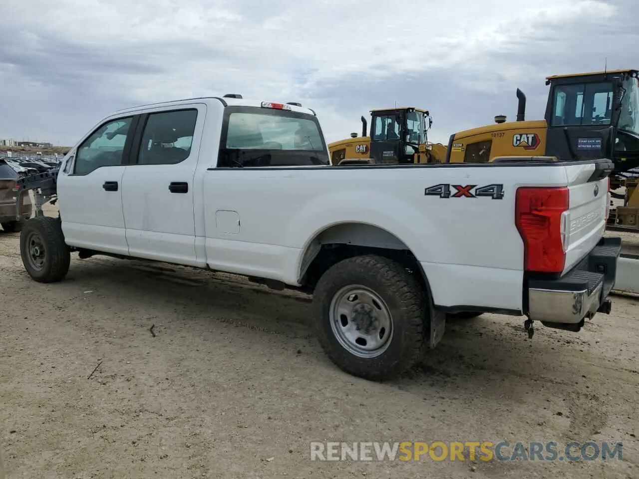 2 fotografías del automóvil dañado 1FT8W3B68MEC63494 FORD F350 2021