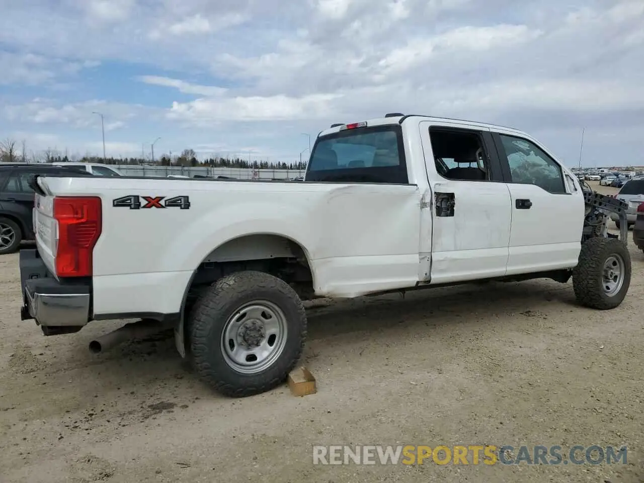 3 fotografías del automóvil dañado 1FT8W3B68MEC63494 FORD F350 2021