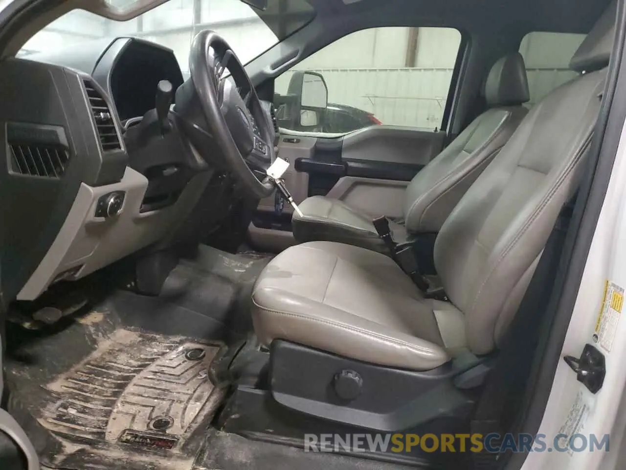 7 fotografías del automóvil dañado 1FT8W3BT2MEC11705 FORD F350 2021