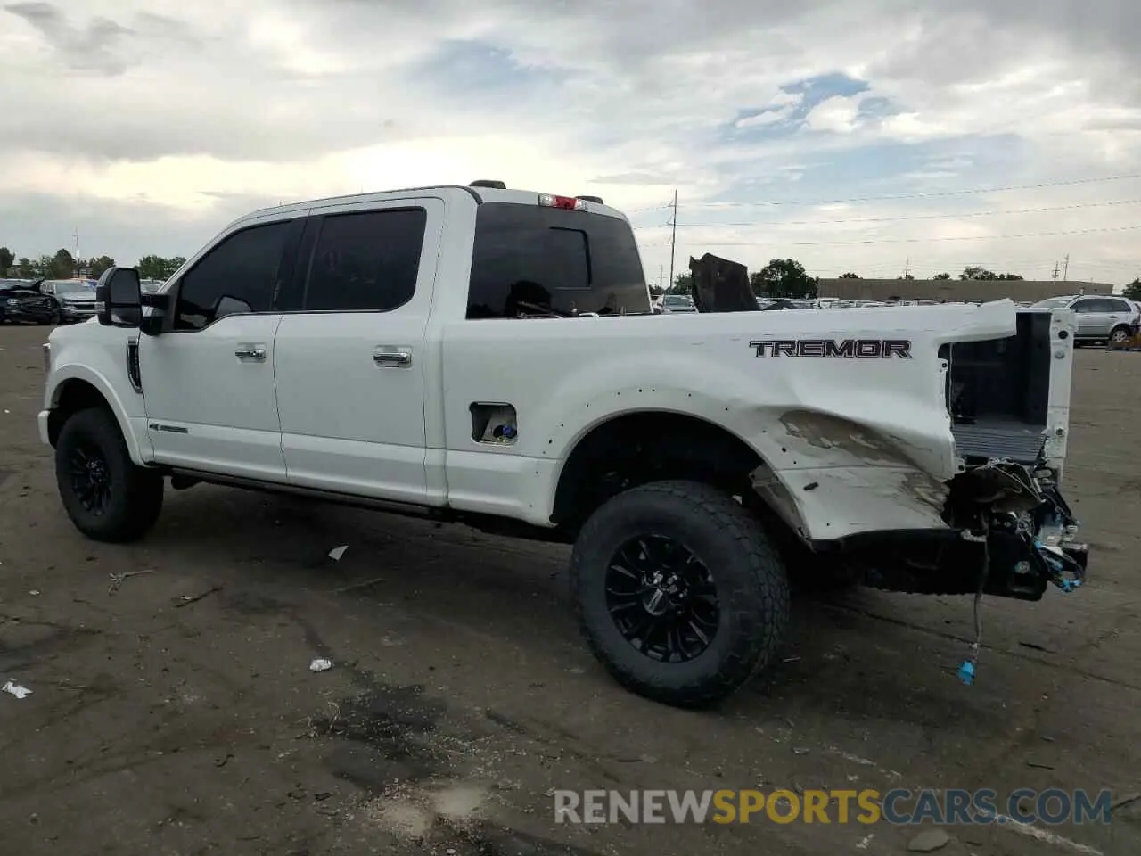 2 fotografías del automóvil dañado 1FT8W3BT3MED64626 FORD F350 2021