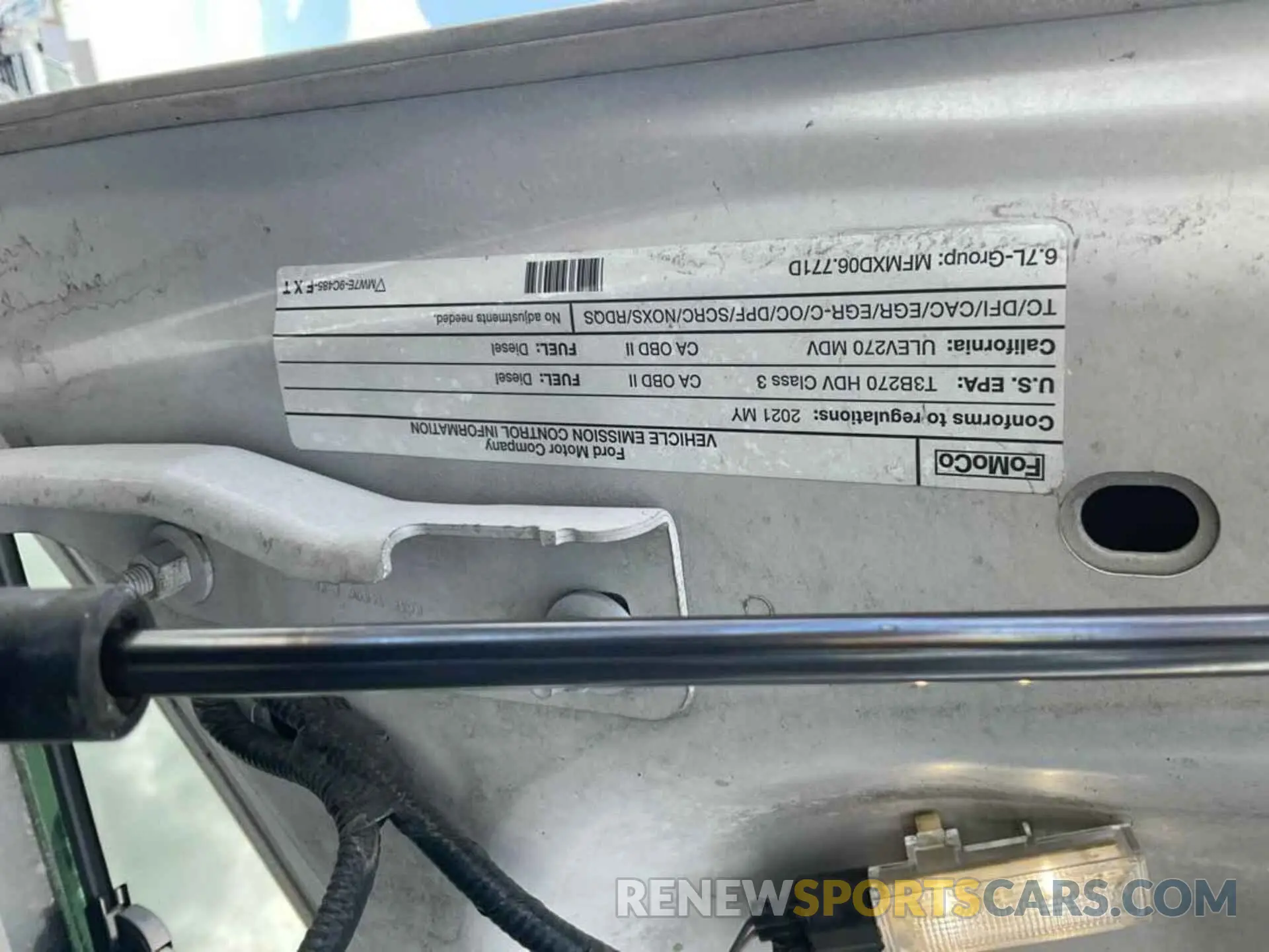 2 fotografías del automóvil dañado 1FT8W3BT5MEC88780 FORD F350 2021