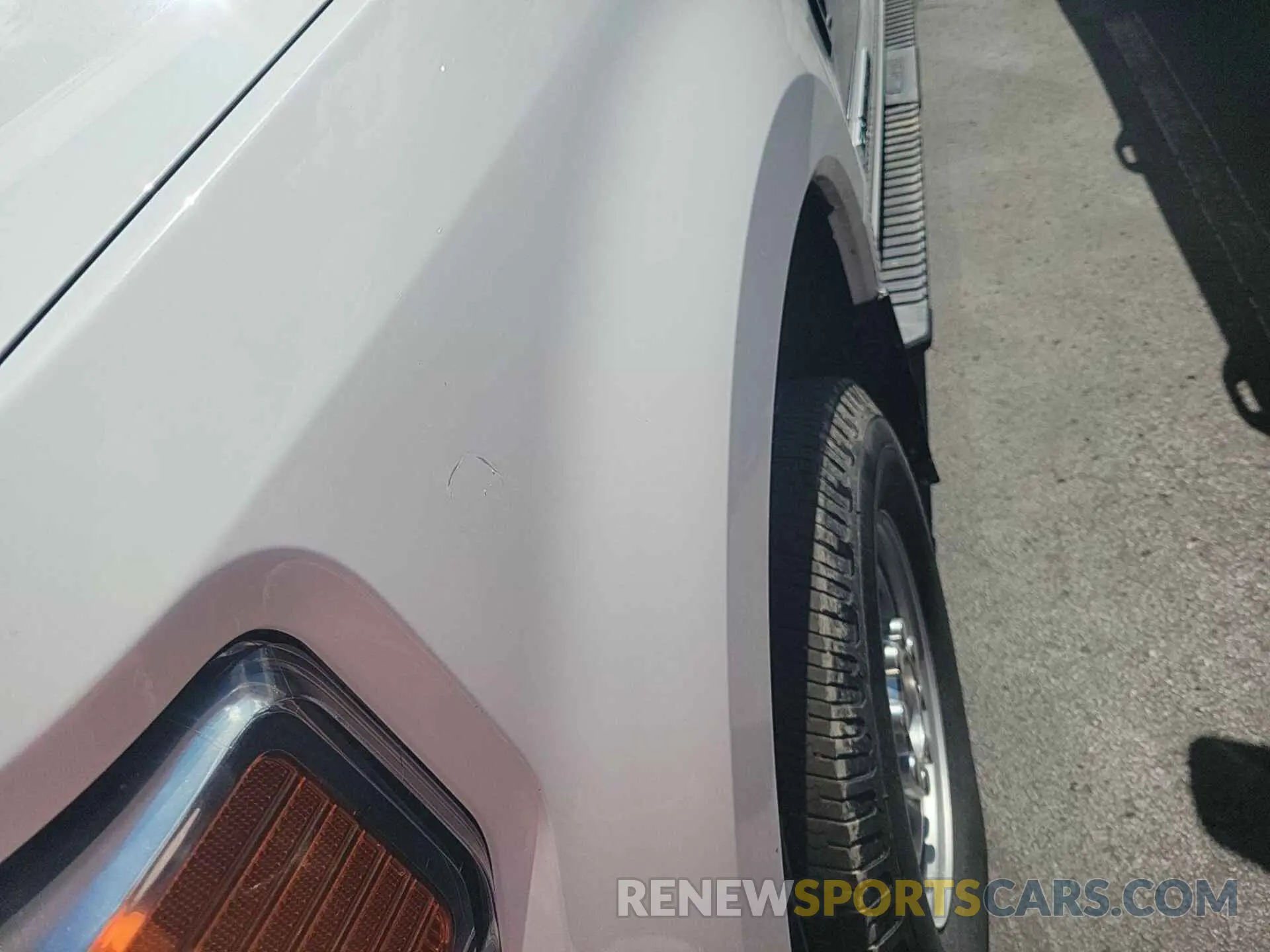 28 fotografías del automóvil dañado 1FT8W3BTXMEC12343 FORD F350 2021