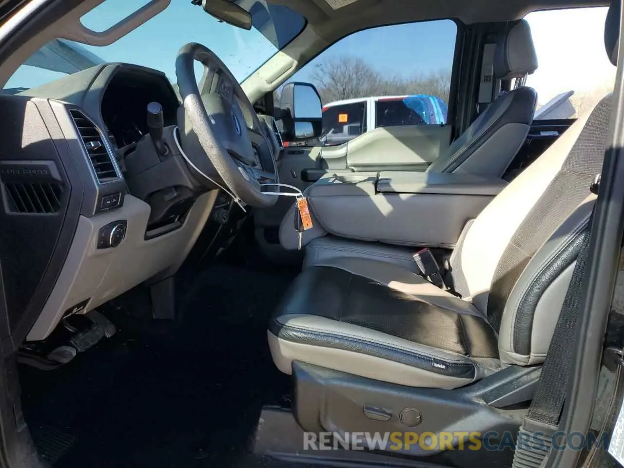 7 fotografías del automóvil dañado 1FT8W3DT9MED16531 FORD F350 2021