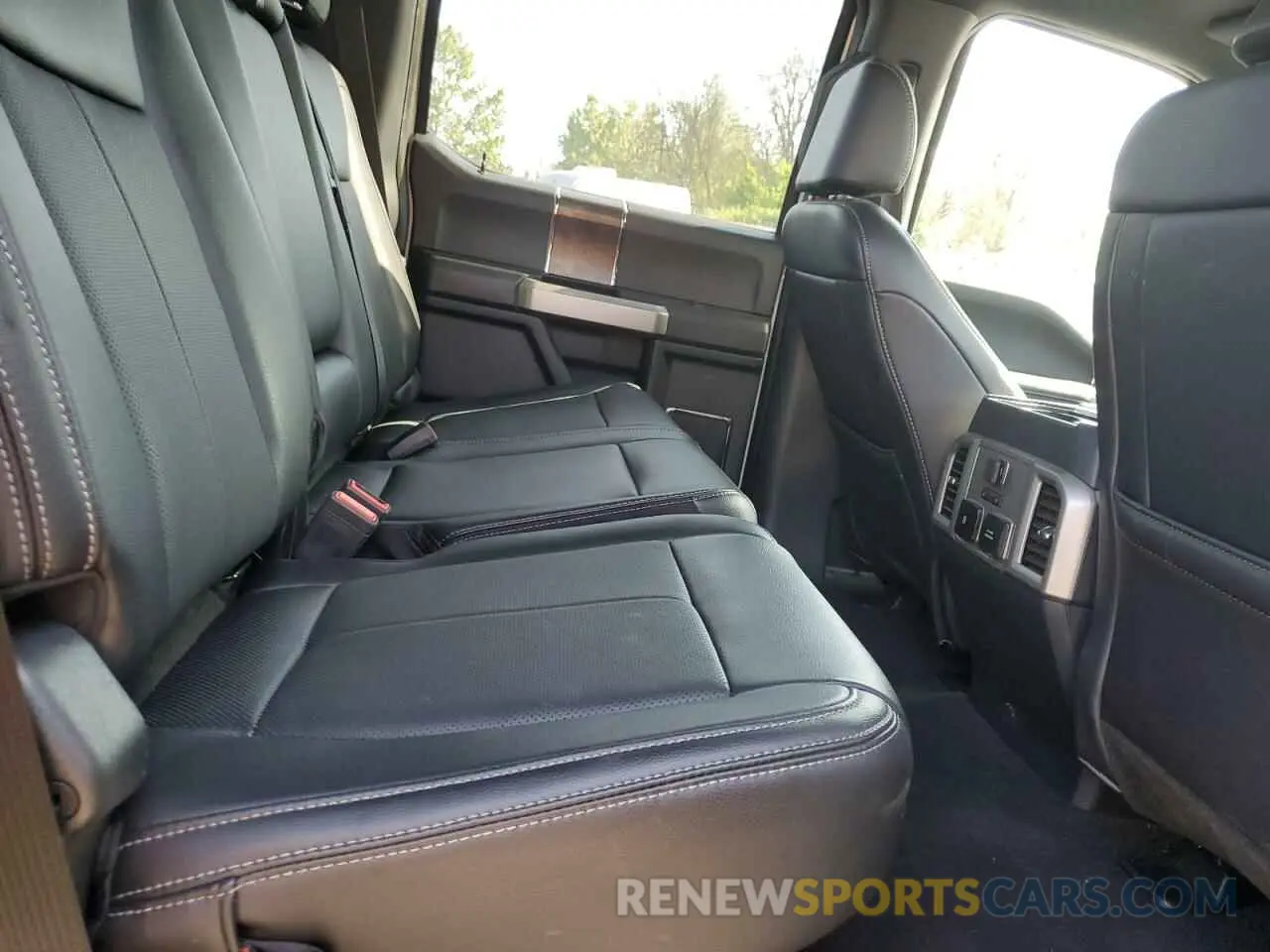 10 fotografías del automóvil dañado 1FT8W3BT2NEC89662 FORD F350 2022