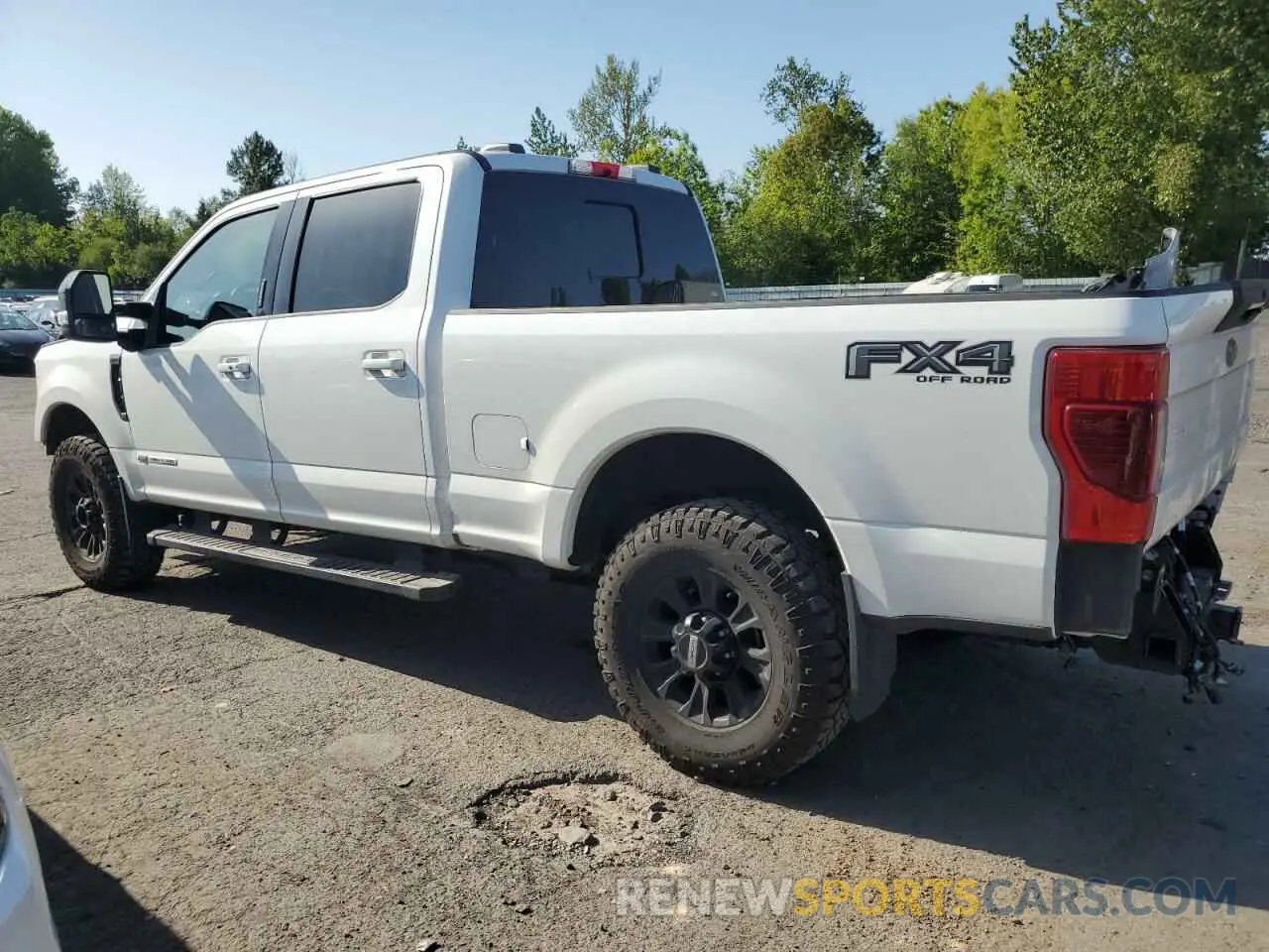 2 fotografías del automóvil dañado 1FT8W3BT2NEC89662 FORD F350 2022