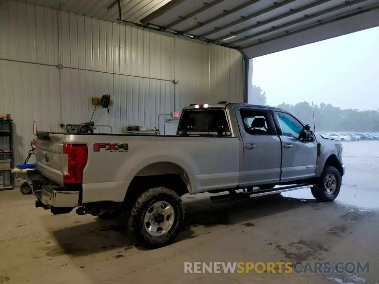 3 fotografías del automóvil dañado 1FT8W3BTXNEE87518 FORD F350 2022
