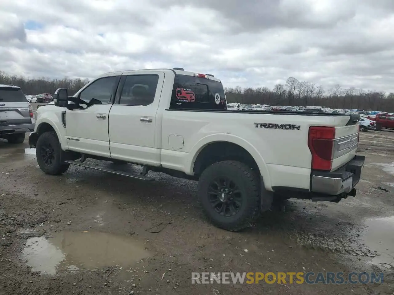 2 fotografías del automóvil dañado 1FT8W3BTXNEF77994 FORD F350 2022