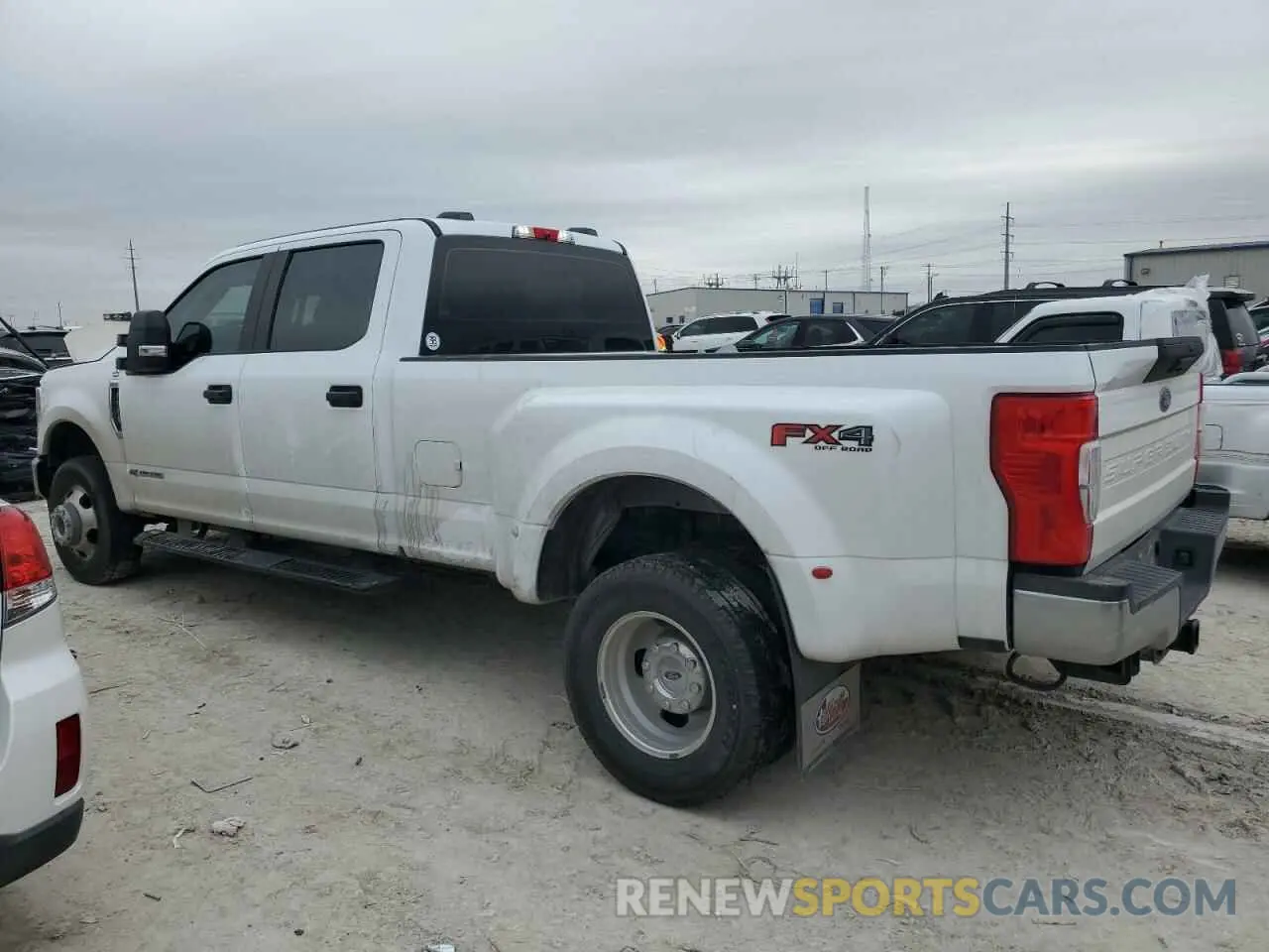 2 fotografías del automóvil dañado 1FT8W3DT5NEC61142 FORD F350 2022