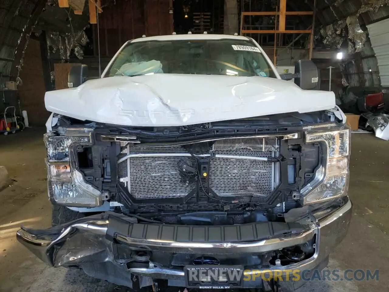 5 fotografías del automóvil dañado 1FT8X3BT8NEC35103 FORD F350 2022