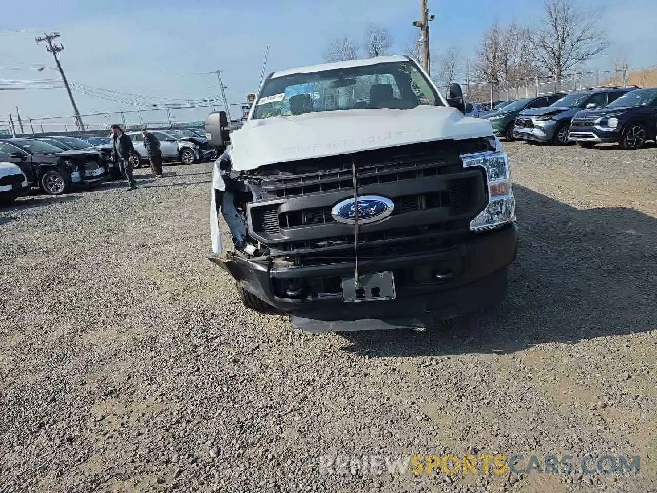 5 fotografías del automóvil dañado 1FTRF3B66NEE57981 FORD F350 2022