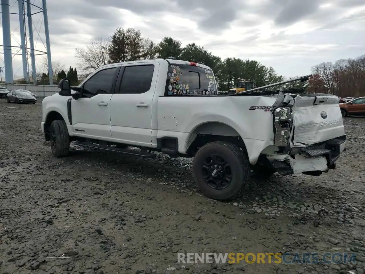 2 fotografías del automóvil dañado 1FT8W3BT6PED13884 FORD F350 2023