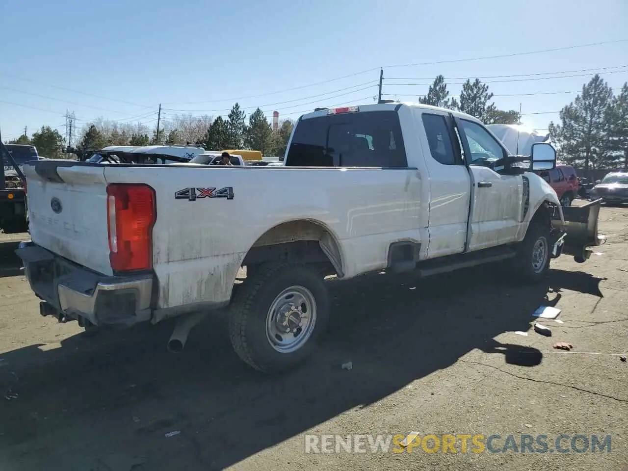 3 fotografías del automóvil dañado 1FT8X3BA4PEC82078 FORD F350 2023