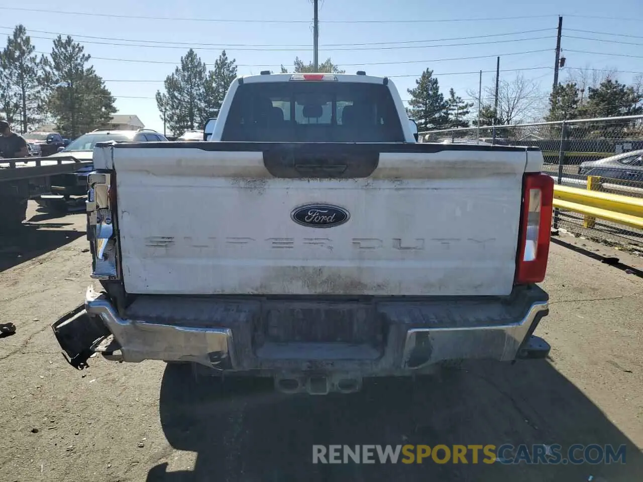 6 fotografías del automóvil dañado 1FT8X3BA4PEC82078 FORD F350 2023