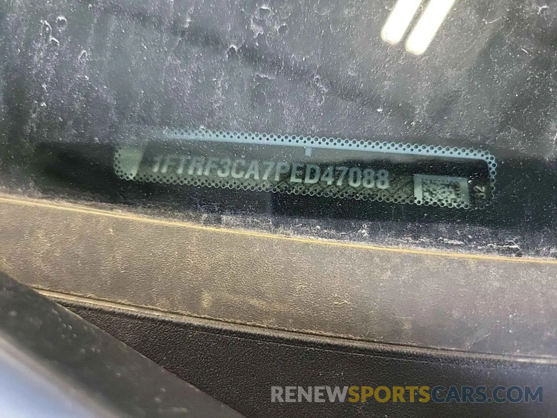 12 fotografías del automóvil dañado 1FTRF3CA7PED47088 FORD F350 2023
